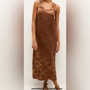 NWT Marie Oliver Olympia Dress Cappuccino | Medium | Resort Vacation Wear